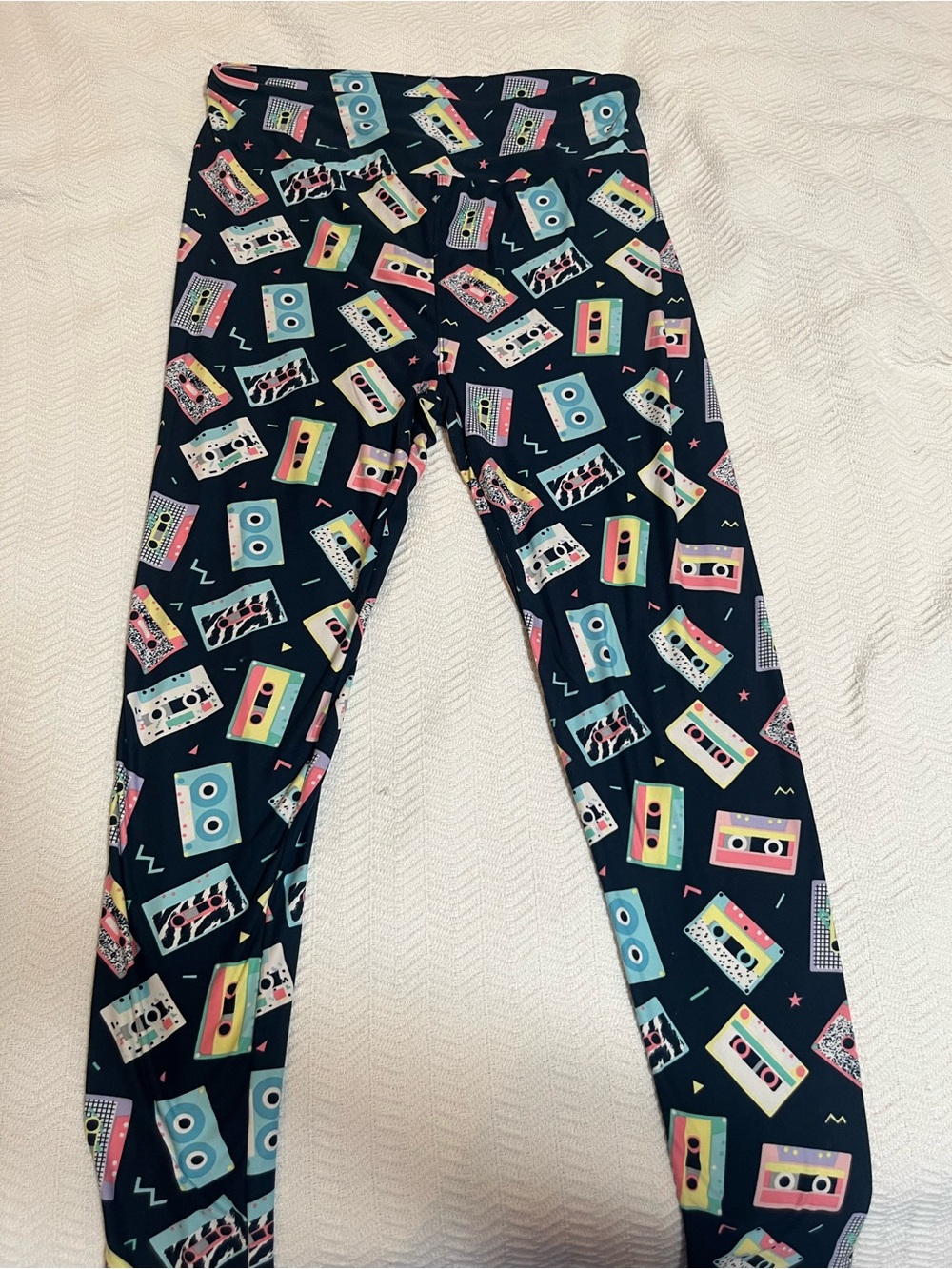 LuLaRoe ladies TC tall and curvy cassette print leggings like new